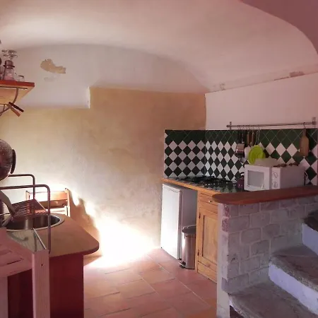 A Generargues, En Cevennes, Proche Anduze Apartment *